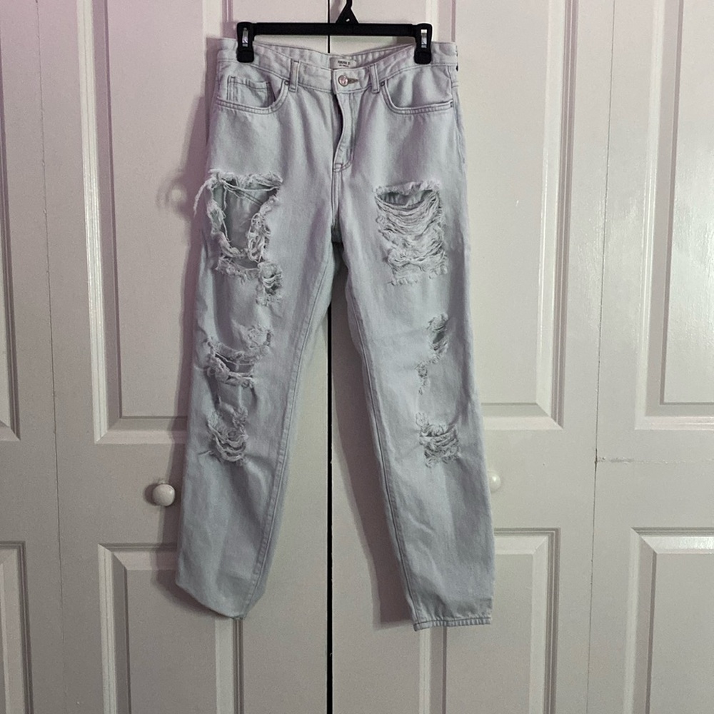 FOREVER21 White ripped jeans baggy
